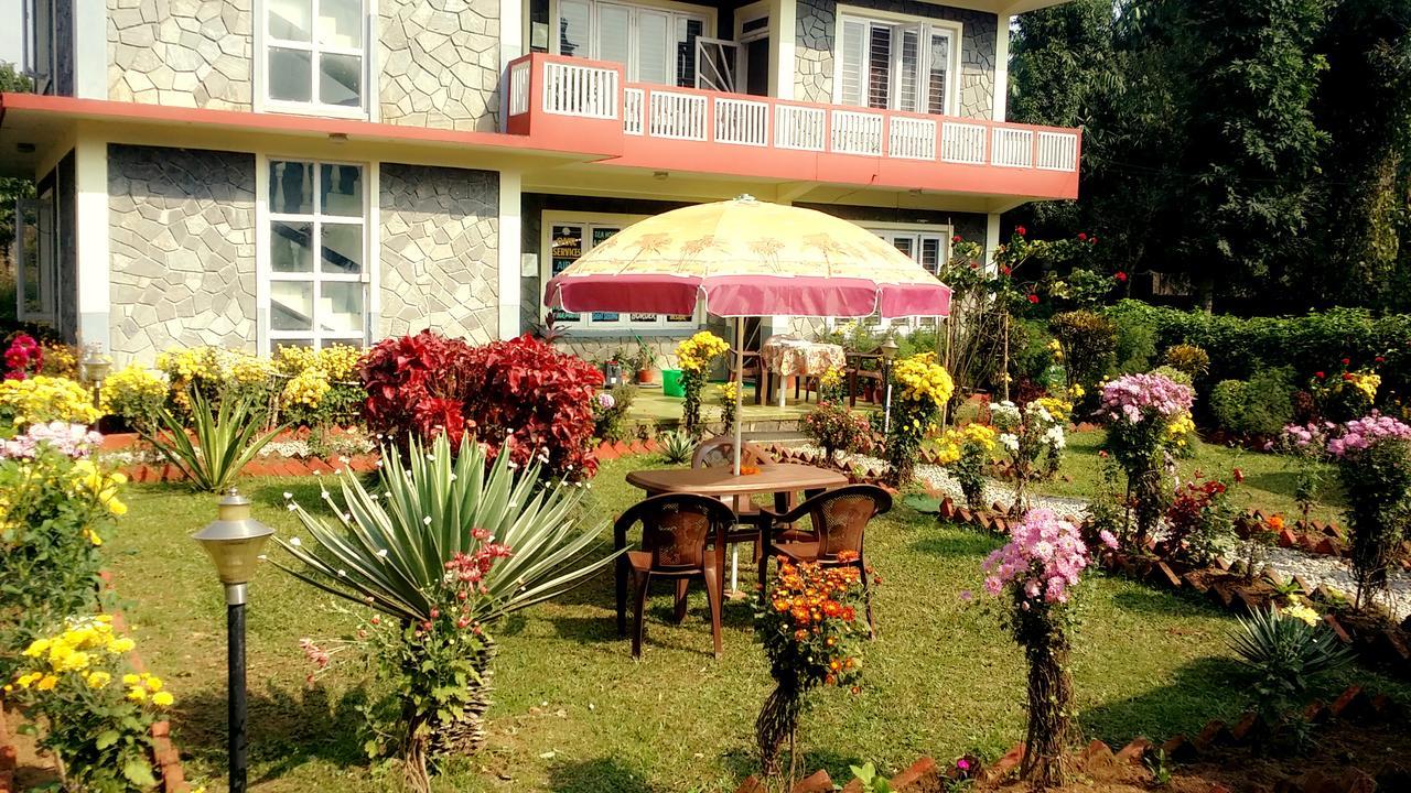 Hotel Fire On The Mountain Pokhara Exterior foto